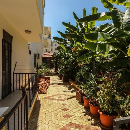 Sari Konak Apart Otel Erdemli Экстерьер фото